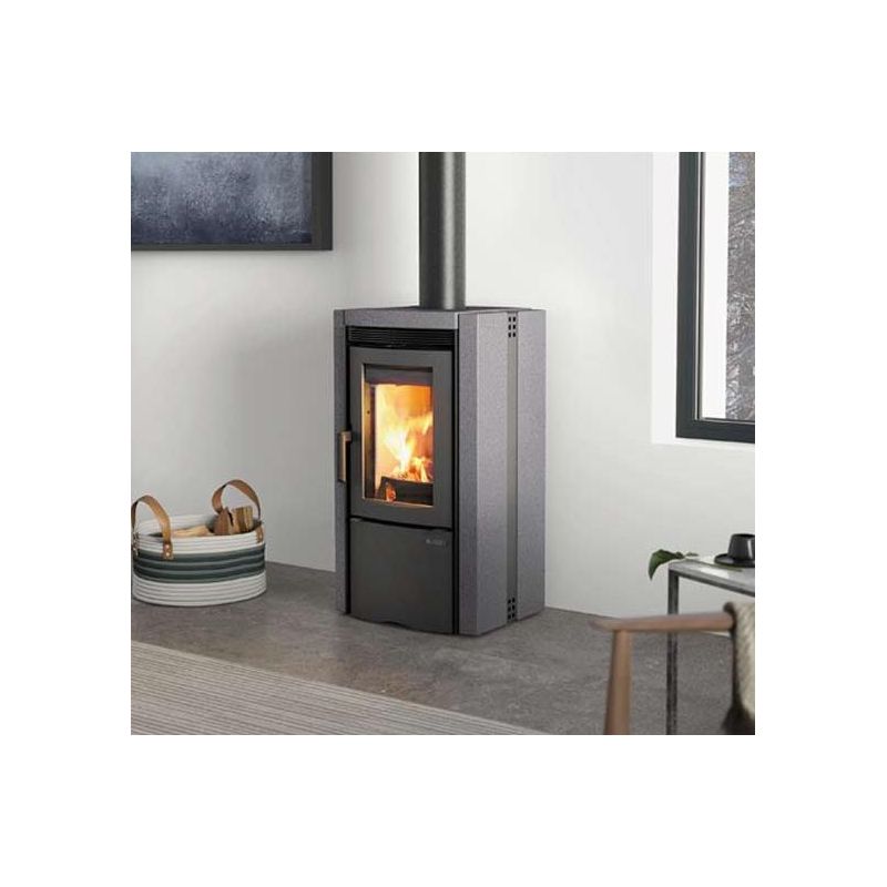 Poêle à bois raccordable en pierre - LA NORDICA Ester 5.0 8 kW
