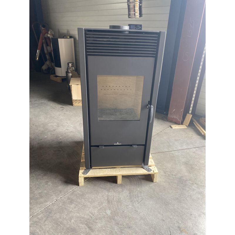 Modèle d'expo : Poêle mixte hybride ventilé bois granules - BRONPI Hybrid 10 kW