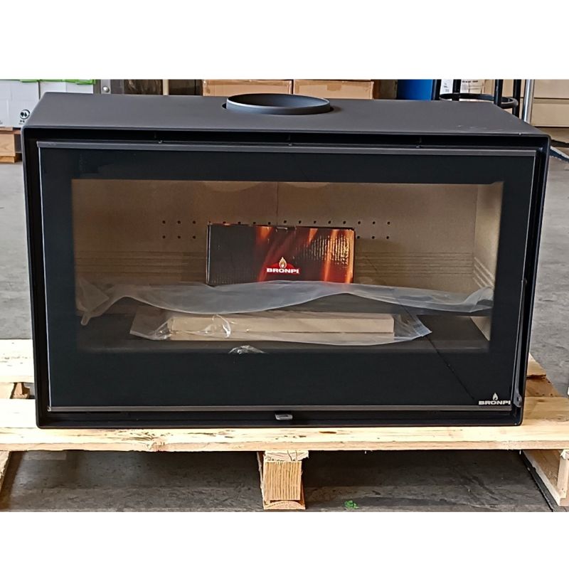 Modèle reconditionné  - Poêle à bois ventilé suspendu  BRONPI Bimba 90 15 kW