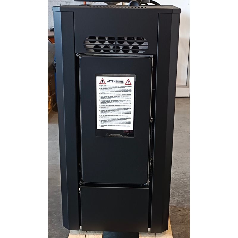 Modèle reconditionné -  Poêle à granulés étanche - FIREMATIC EC9 NOIR 7.9 kW